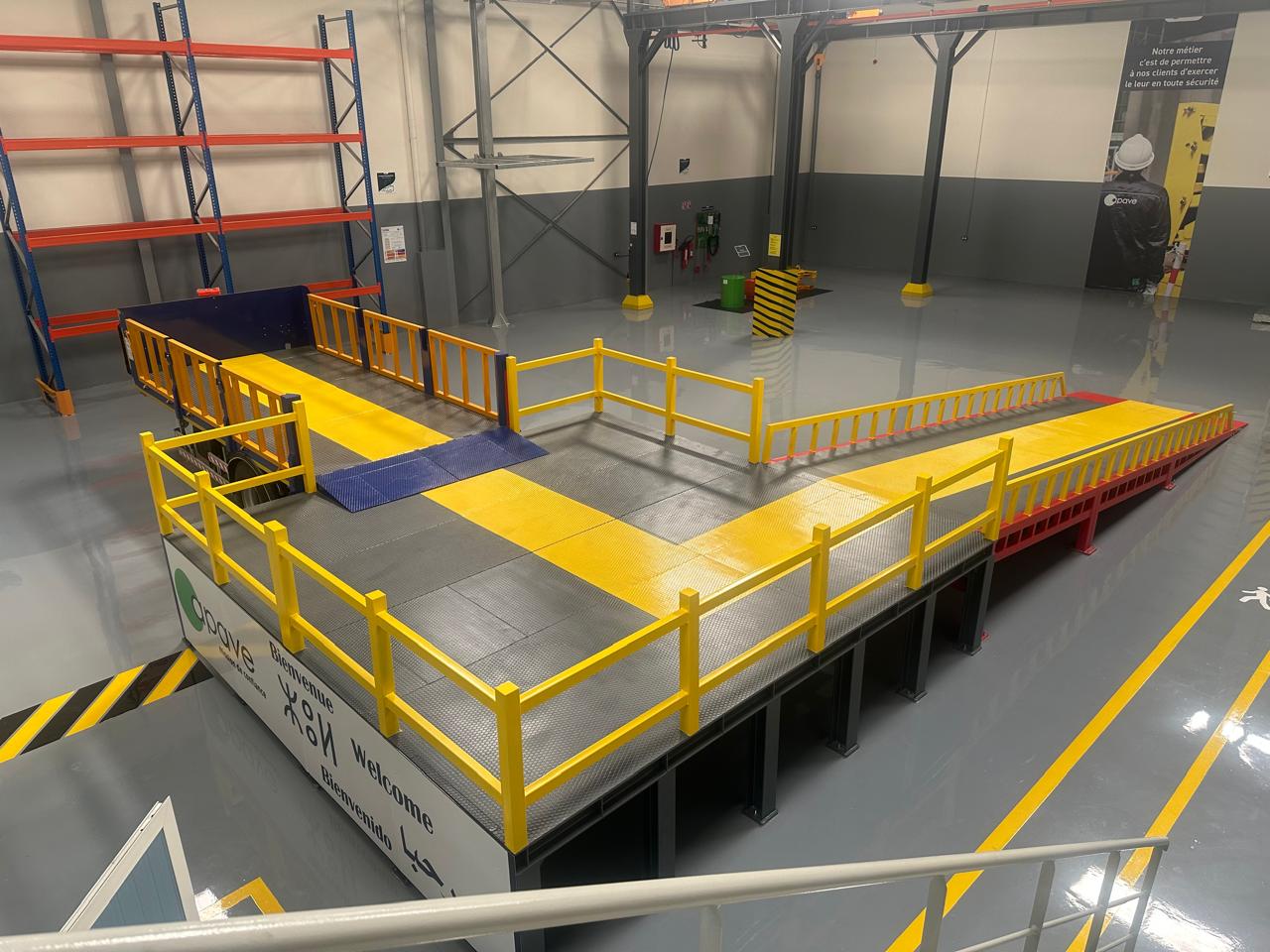 Rampe fixe avec plateforme de chargement et déchargement — LGEN Casablanca