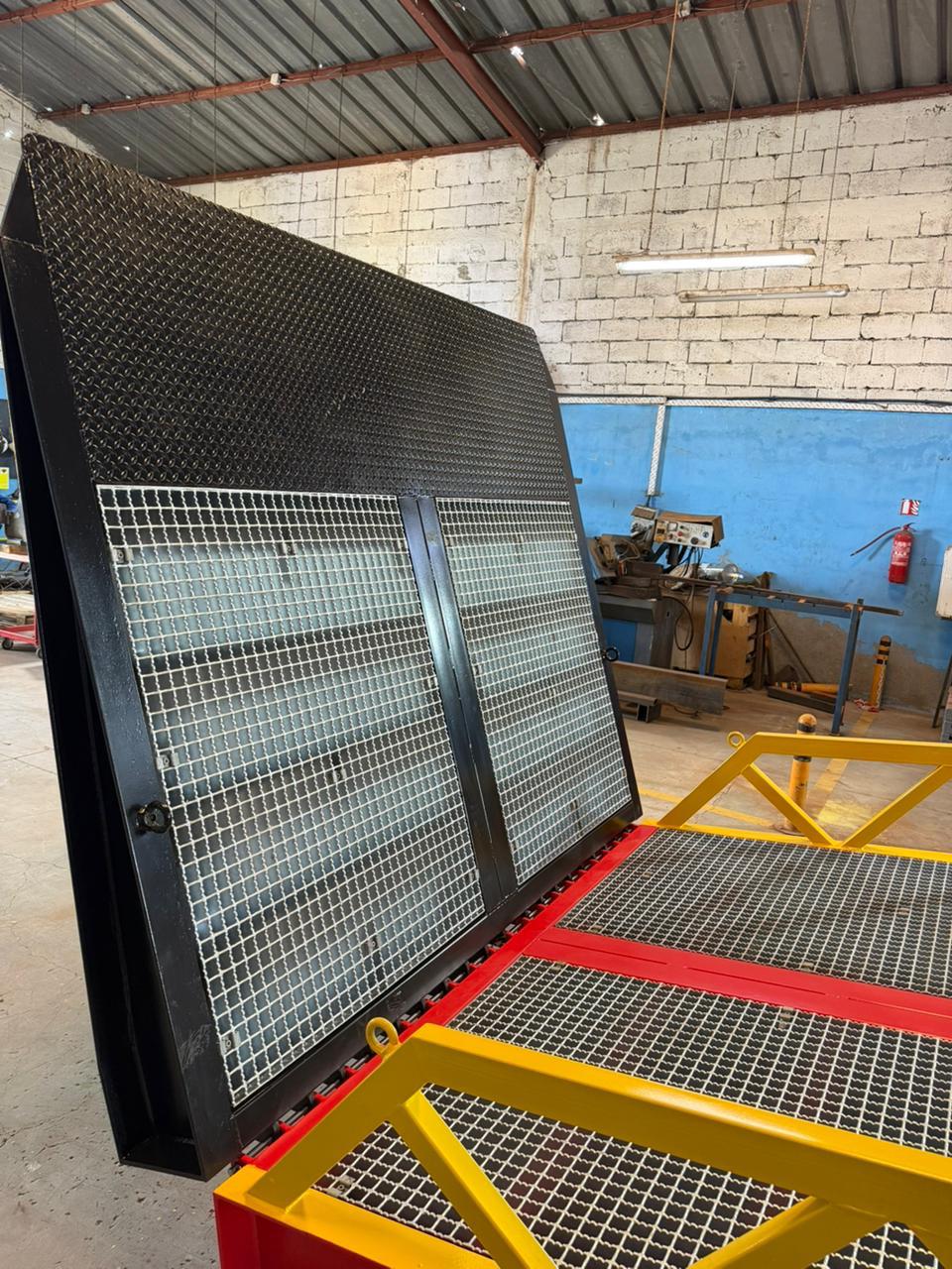 Rampe mobile de chargement industriel — LGEN Casablanca
